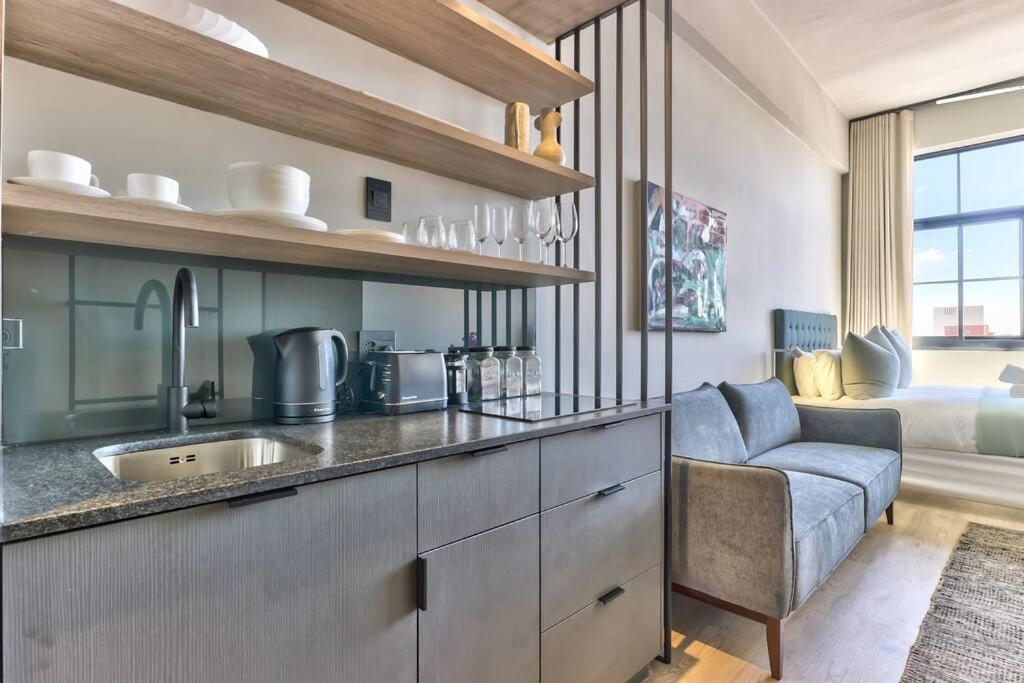Apartment Urban Utopia In The Heart Of The East Cape Town