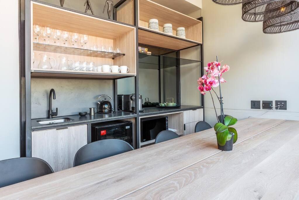 Apartment Urban Utopia In The Heart Of The East *